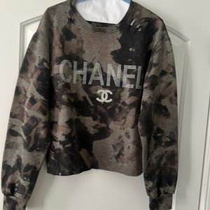 Cameo sweatshirt with Chanel rhinestones